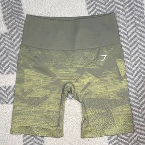 Gymshark XS biker shorts yellow/gray